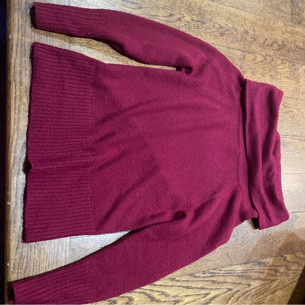 xs womans express turtleneck